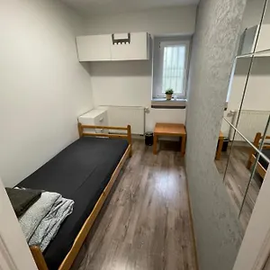 https://pokoje-kwatera-prywatna-ul-spychalskiego.poznan-hotels.com